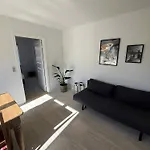Casa Of Bricks 9 *